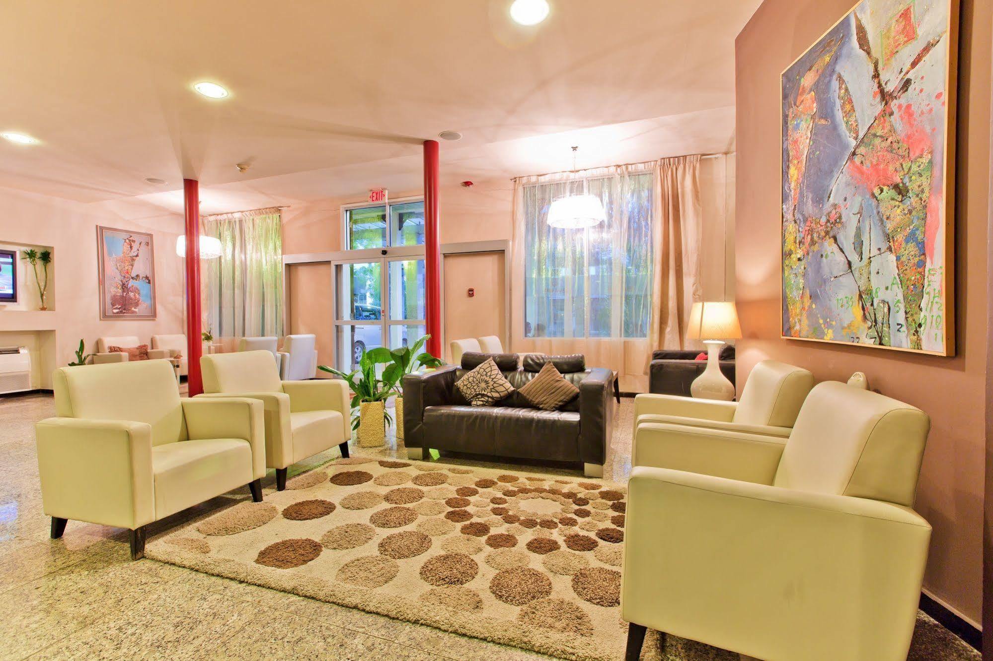 Queens Hotel Paramaribo Bagian luar foto